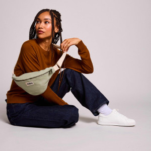Banane Olivia Hindbag en coton vert argile - portée en bandoulière - Sac mixte Homme & Femme