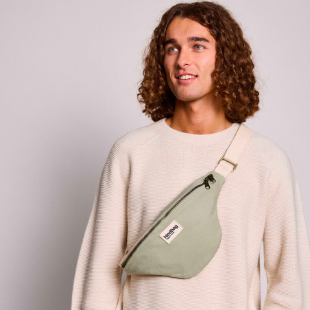 Banane Olivia Hindbag en coton vert argile - portée en bandoulière - Sac mixte Homme & Femme