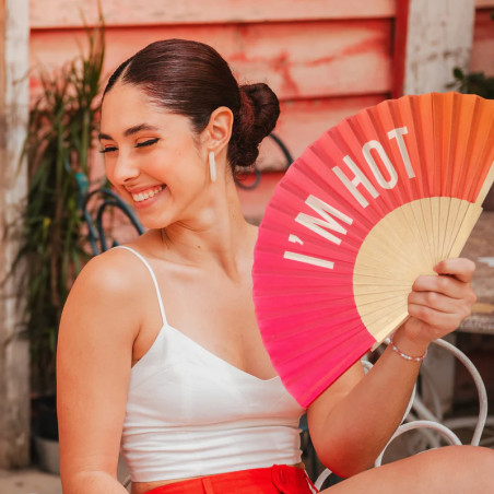 Éventail "I'M HOT" de Fisura en dégradé Orange | Pliable pour homme et femme, idéal contre la chaleur.