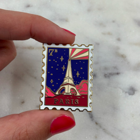 Pin’s Paris 7 Sous le Ciel de Paris Les Imprimeuses rendent hommage à la Tour Eiffel