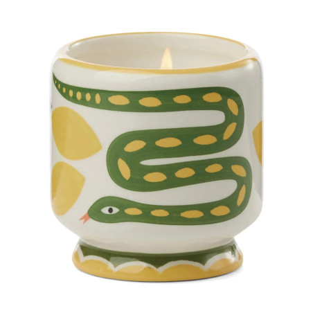 Bougie A Dopo Paddywax Wild Lemongrass avec motif serpent en céramique colorée.