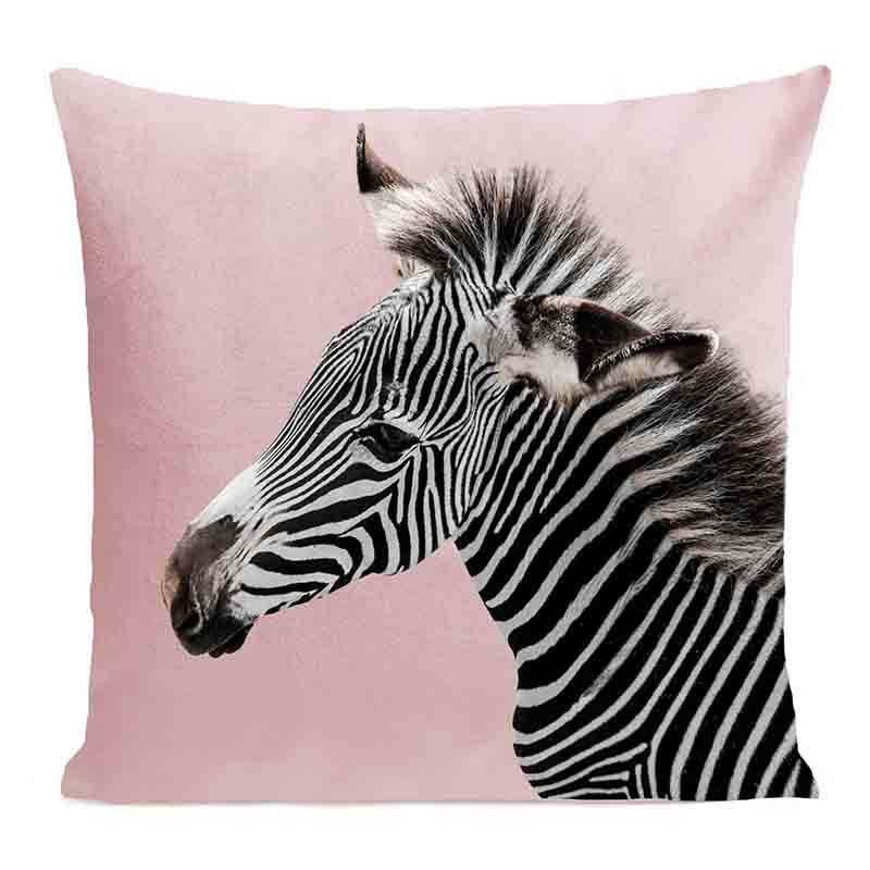Coussin Zèbre rose Velours | ART PILO | Idées Cadeaux déco Coussin Zèbre rose Velours | ART PILO | Idées Cadeaux déco