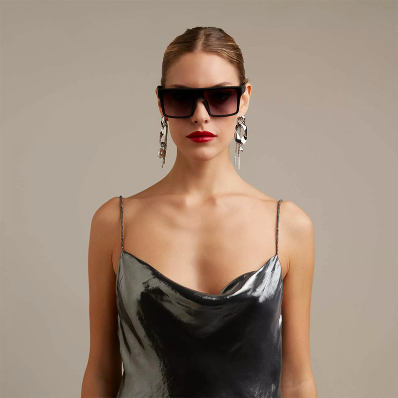 GRANDES LUNETTES DE SOLEIL OKKIA TOKYO - OK033 NOIR