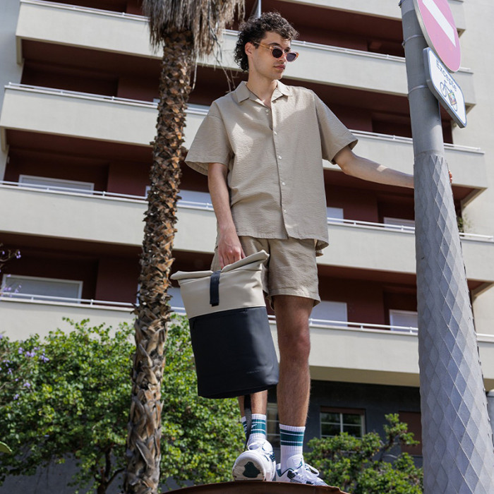 Sacs New Rebels Fan Montgomery